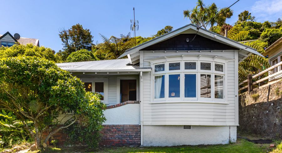  at 42 Pembroke Road, Northland, Wellington