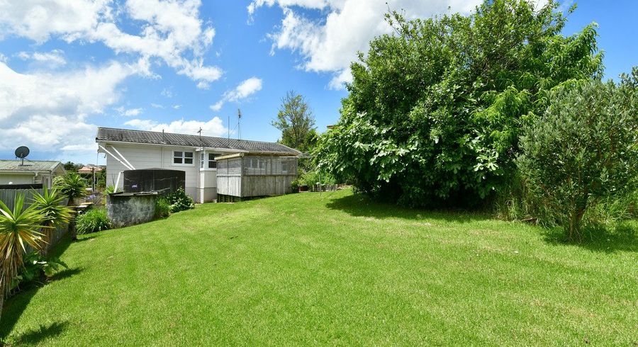  at 16 Sundown Avenue, Manly, Whangaparaoa