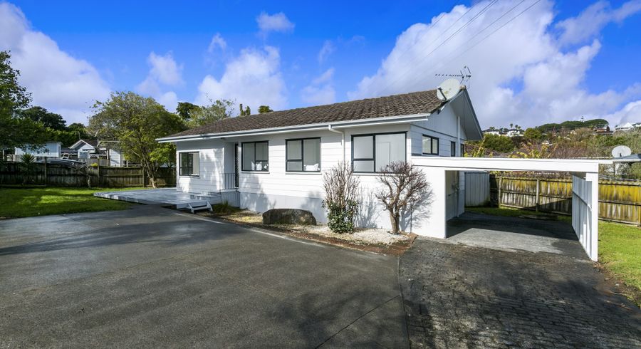  at 11 Cabello Place, Unsworth Heights, Auckland