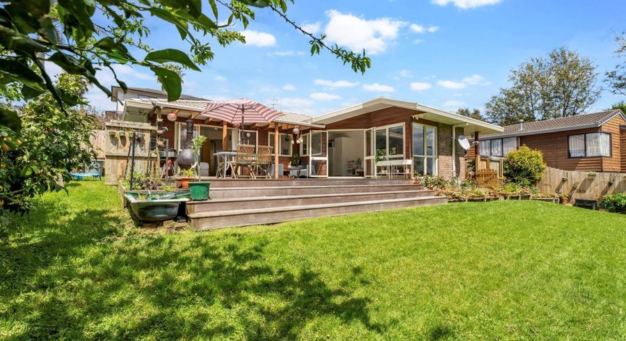  at 52 Ewhurst Place, Goodwood Heights, Manukau City, Auckland