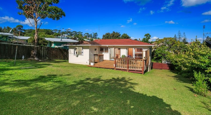  at 52 Lavery Place, Sunnynook, Auckland