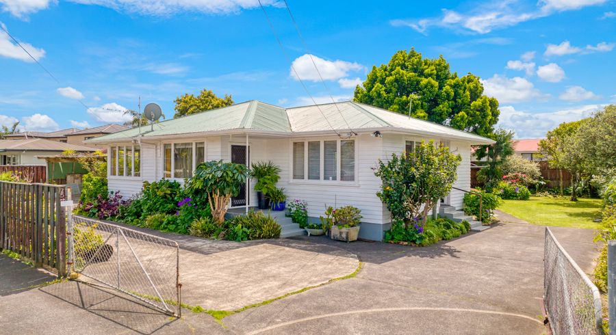  at 25 Mead Street, Avondale, Auckland