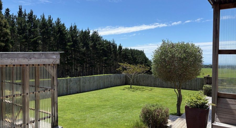  at 1606 South Road, Oakura, New Plymouth, Taranaki