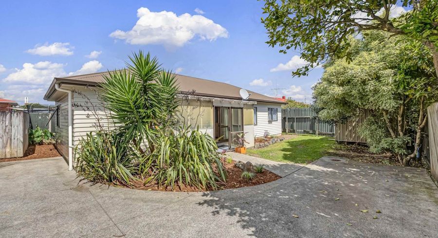  at 17 Dawson Road, Otara, Auckland