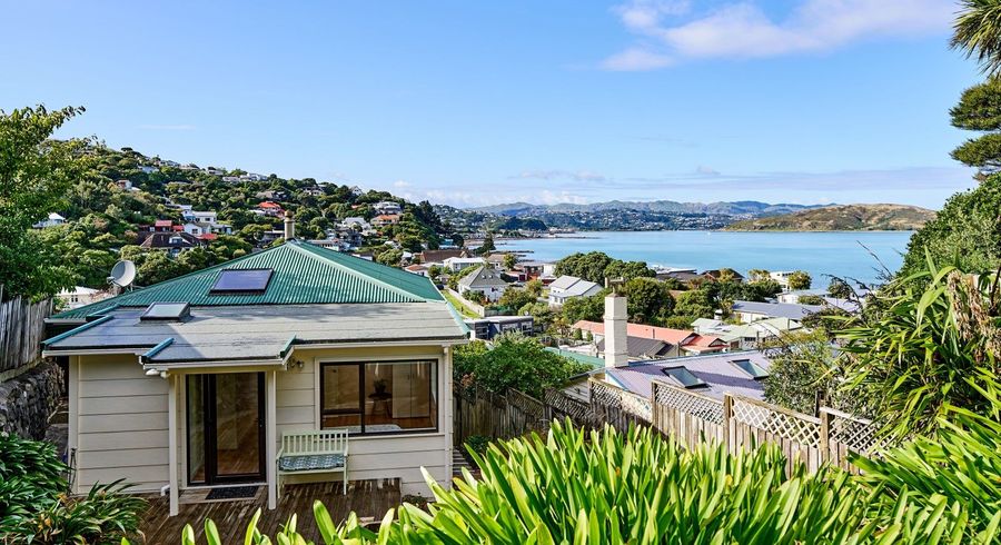  at 2 Gordon Road, Plimmerton, Porirua