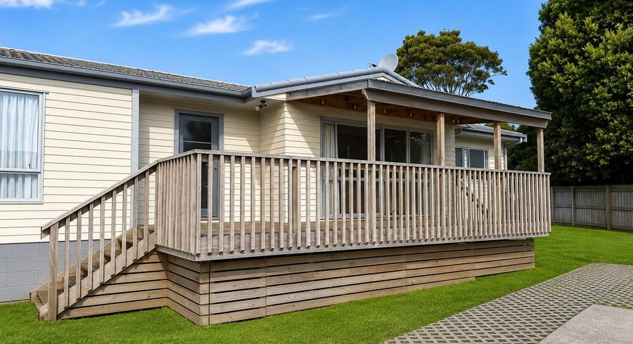  at 90 Commissariat Road, Mount Wellington, Auckland