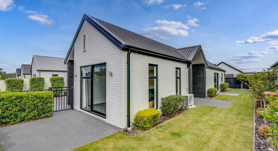  at 6 Faversham Lane, Casebrook, Christchurch