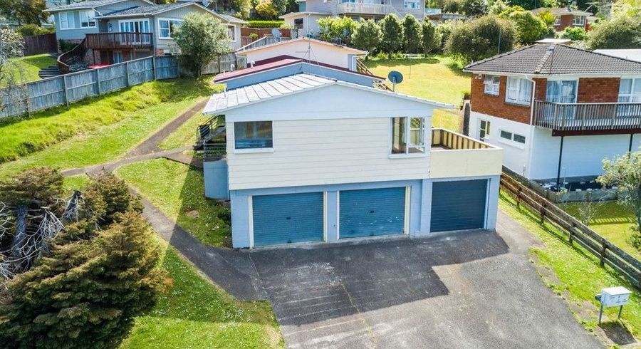  at 1/35 Richards Avenue, Forrest Hill, North Shore City, Auckland