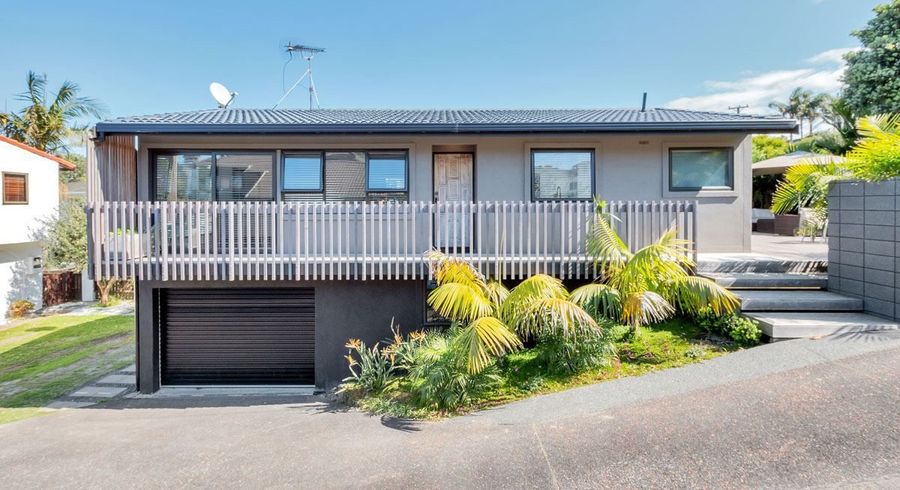  at 1/8 Commodore Parry Road, Castor Bay, North Shore City, Auckland