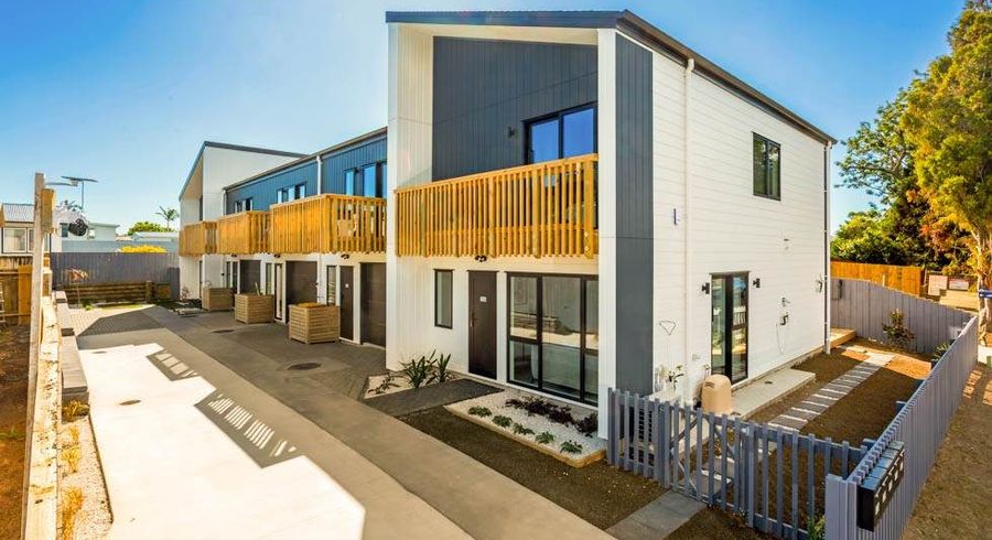  at 1/13 Normandy Place, Henderson, Waitakere City, Auckland