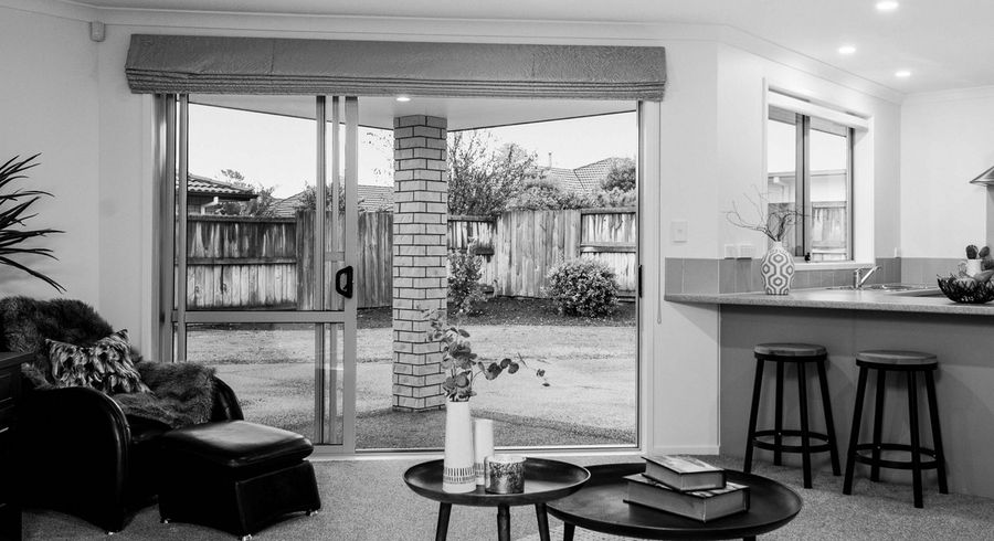  at 8 Dove Place, Pyes Pa, Tauranga