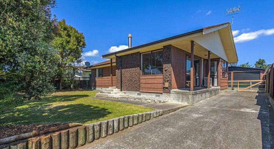  at 12 Hillcrest Drive, Kelvin Grove, Palmerston North, Manawatu / Whanganui