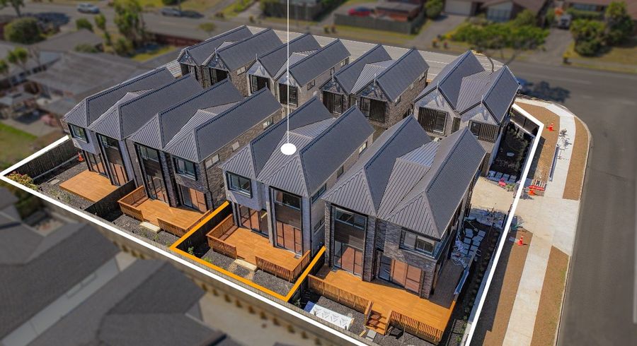  at 1B Galloway Crescent, Farm Cove, Manukau City, Auckland