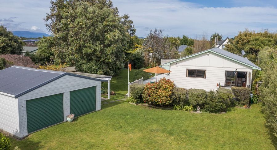  at 4 Sand Dune Grove, Waikawa Beach