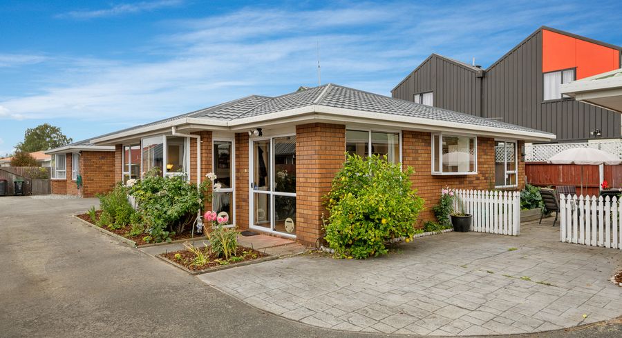  at 2/5 Broadbent Street, Riccarton, Christchurch