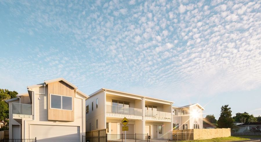  at 1A Taupiko Place, Green Bay, Auckland