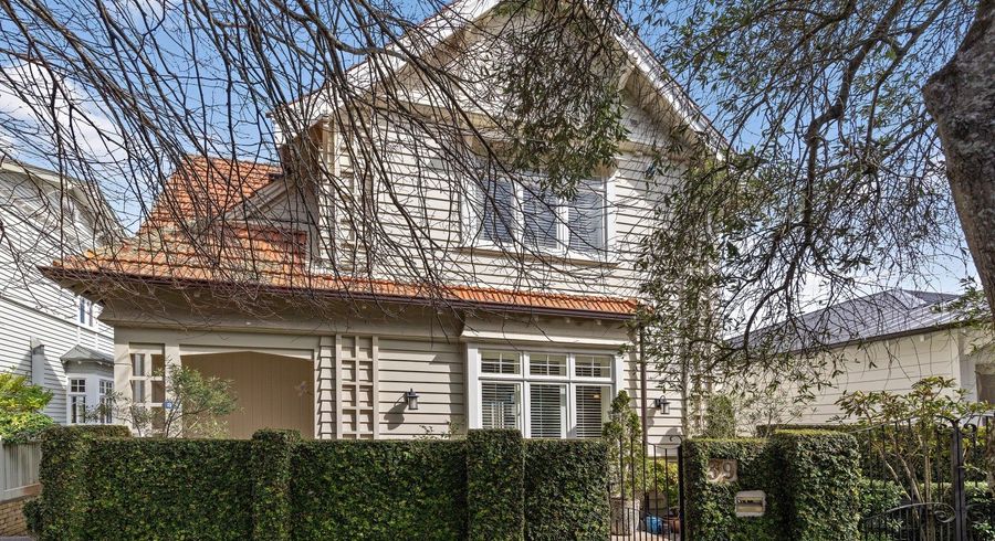  at 39 Birdwood Crescent, Parnell, Auckland City, Auckland