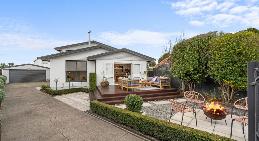  at 21 Woodstock Place, Avonhead, Christchurch City, Canterbury