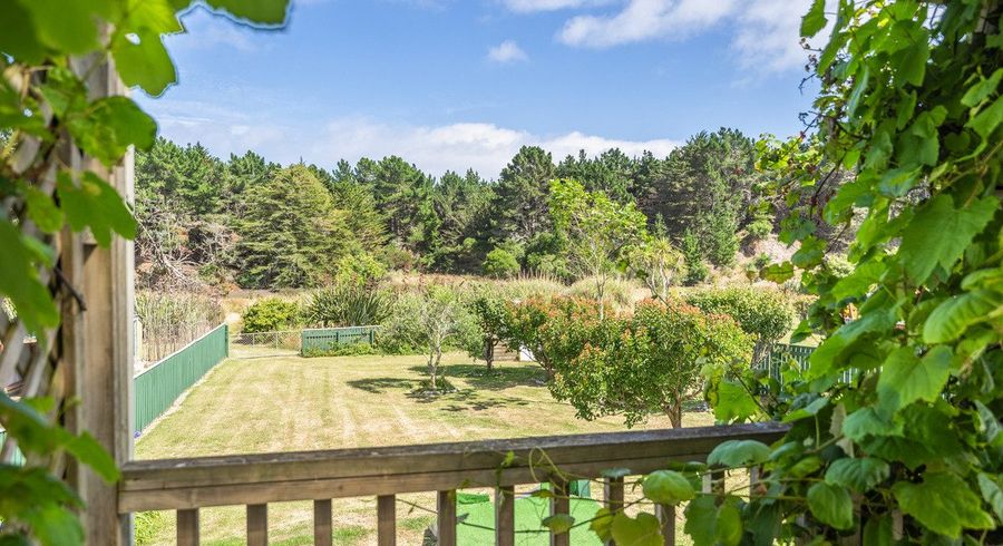  at 28 Drake Street, Waikawa Beach, Levin