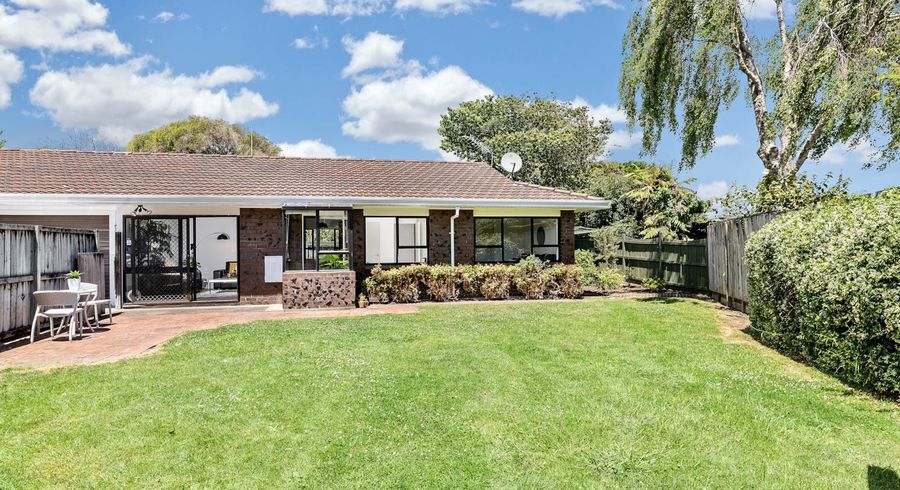  at 30 Kindergarten Drive, Conifer Grove, Takanini