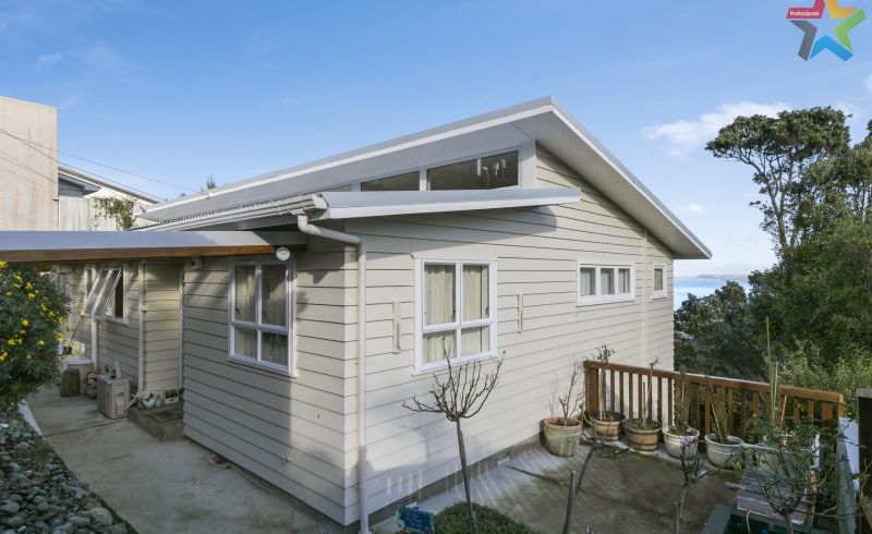  at 35 Titiro Moana Road, Korokoro, Lower Hutt