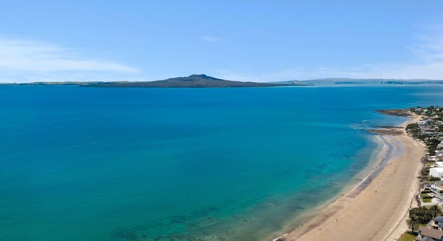  at 60 Milford Road, Milford, North Shore City, Auckland