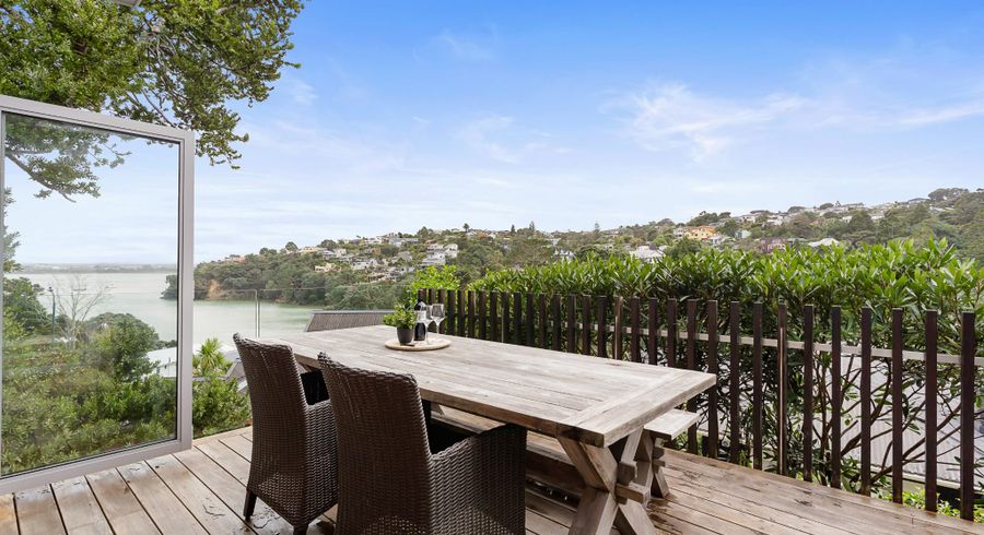  at 99 Island Bay Road, Beach Haven, Auckland