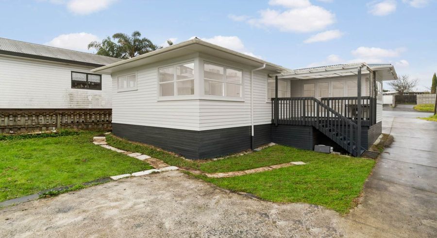  at 9 Oteha Valley Road, Albany, North Shore City, Auckland