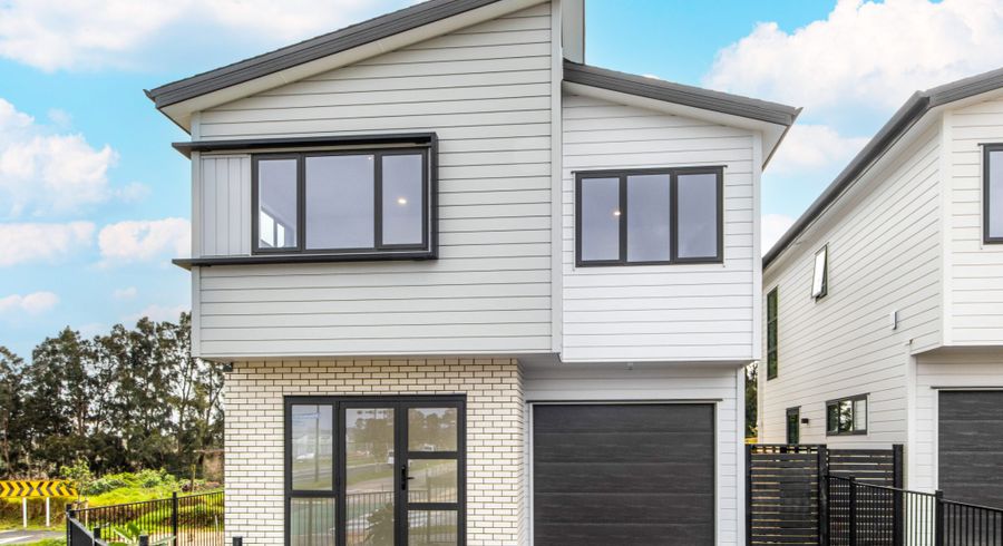  at 35 Whiteywood Street, Westgate, Waitakere City, Auckland