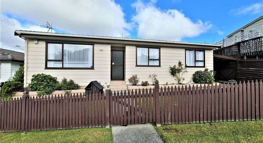 at 33 Nassau Avenue, Grenada North, Wellington