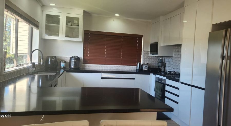  at 82A Halsey Drive, Lynfield, Auckland