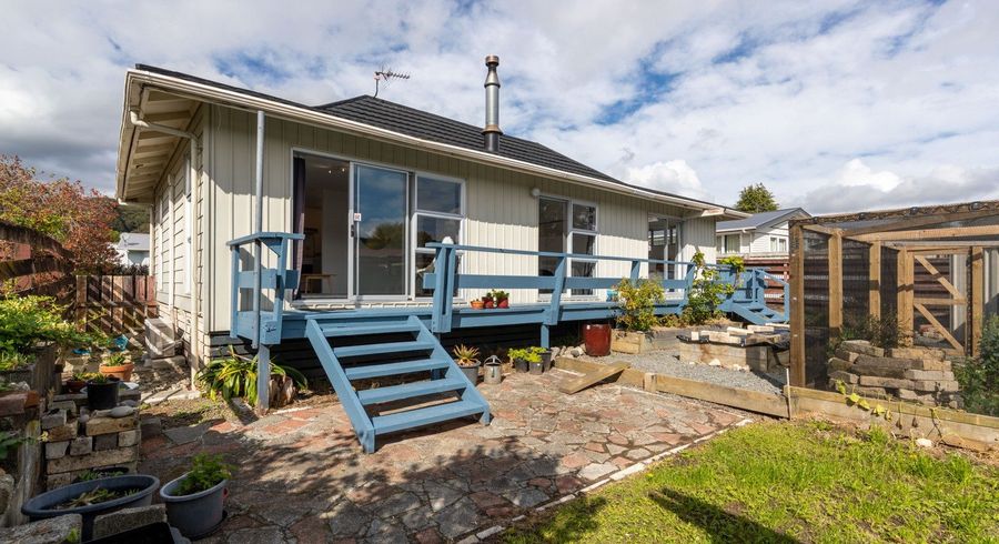  at 43 Blueberry Grove, Timberlea, Upper Hutt