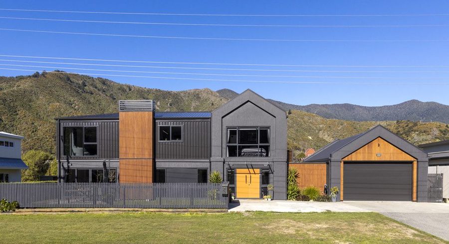  at 15 Beach Road, Waikawa, Marlborough, Marlborough