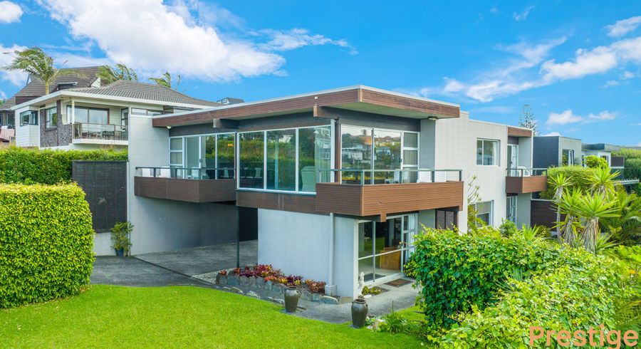 at 1/42 Rothesay Bay Road, Rothesay Bay, Auckland