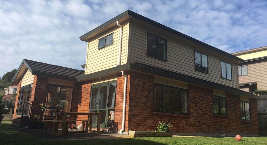  at 8 Winsley Terrace, Churton Park, Wellington