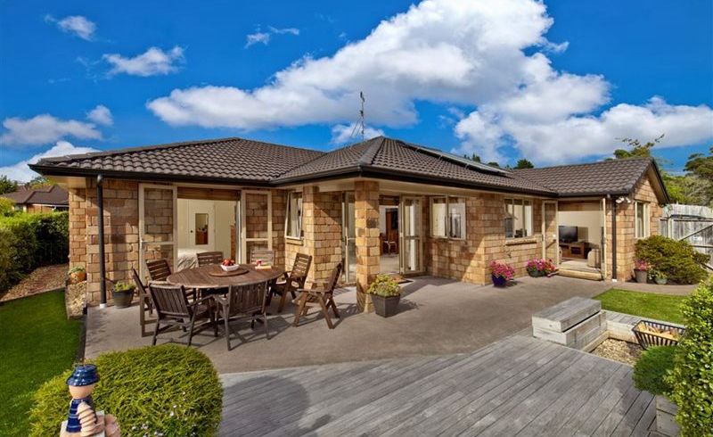  at 35 Sapperton Drive, Henderson, Auckland