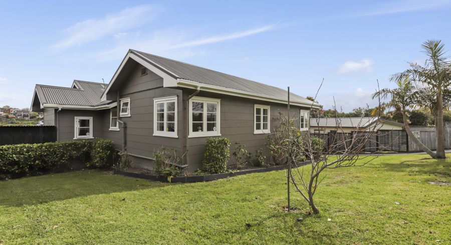 at 86 Colwill Road, Massey, Auckland