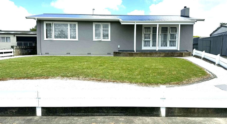  at 4 Mokau Place, Terrace End, Palmerston North, Manawatu / Whanganui