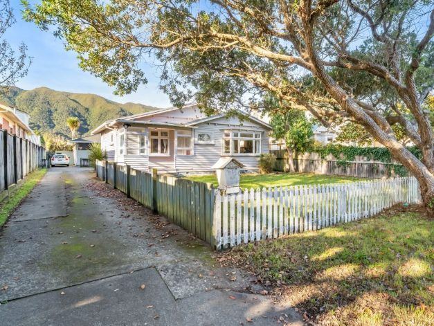  at 50 Brook Street, Waterloo, Lower Hutt, Wellington