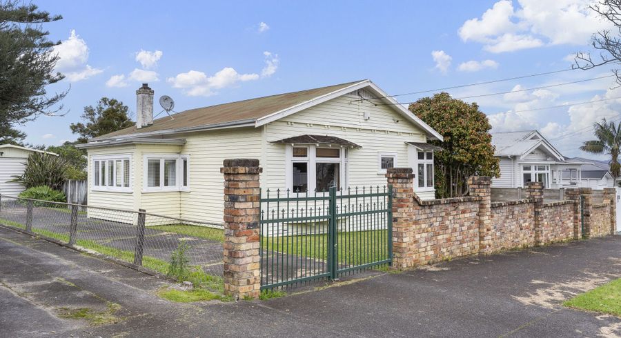  at 40 Miller Street, Point Chevalier, Auckland City, Auckland