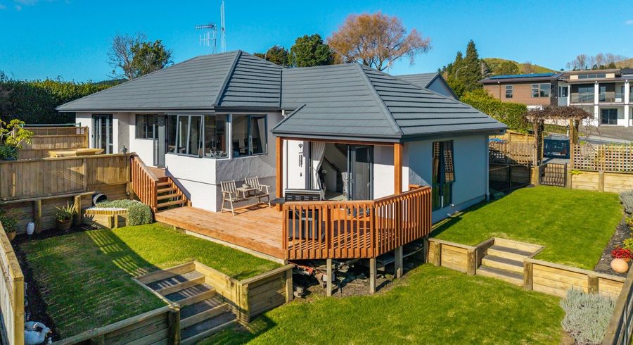  at 2 Holcombrooke Lane, Welcome Bay, Tauranga, Bay Of Plenty