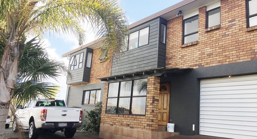  at 9 Cambric Place, Botany Downs, Manukau City, Auckland