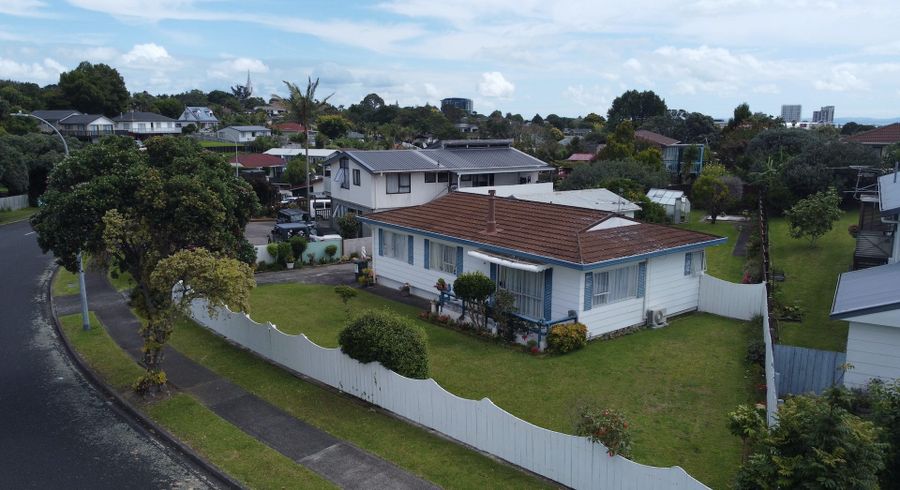  at 40 Charntay Avenue, Manukau, Manukau City, Auckland