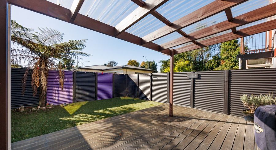  at 2/341 College Street, West End, Palmerston North, Manawatu / Whanganui