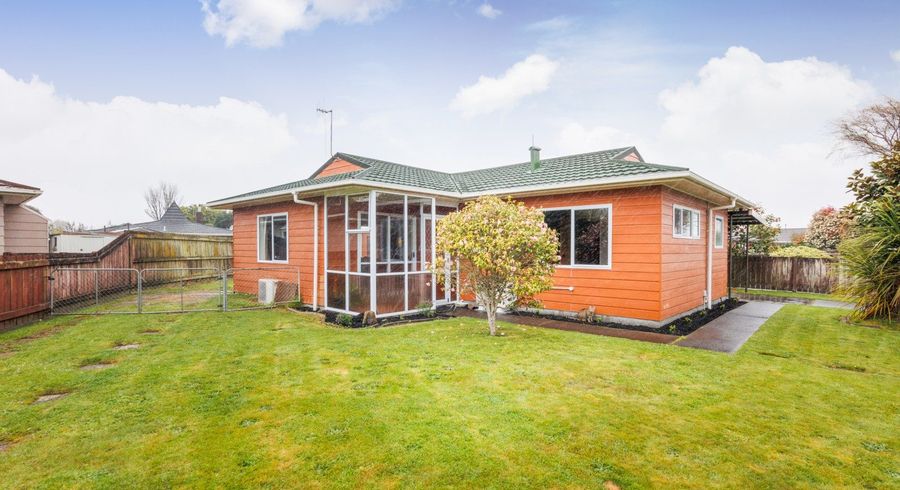  at 3 Delta Place, Milson, Palmerston North