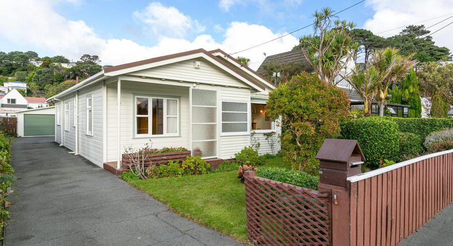  at 52 Darlington Road, Miramar, Wellington
