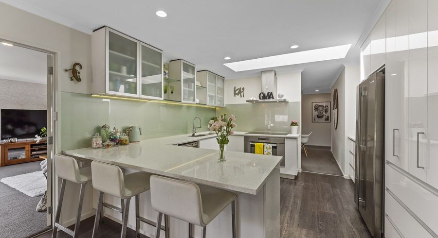  at 8 Sapphire Grove, Birchville, Upper Hutt