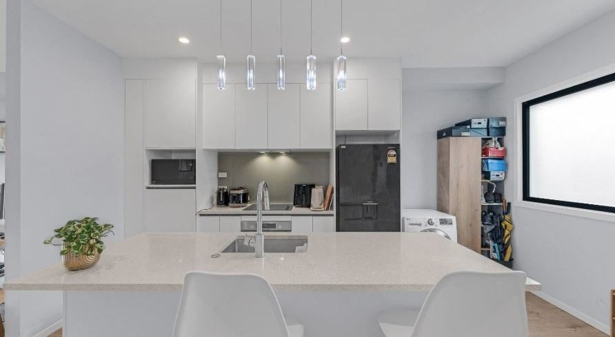  at 9D Epping Road, Henderson, Waitakere City, Auckland