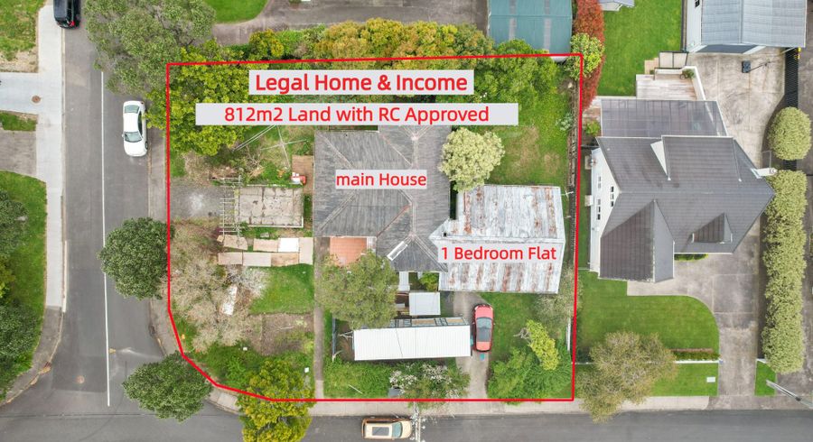  at 15 Cleve Road, Green Bay, Auckland