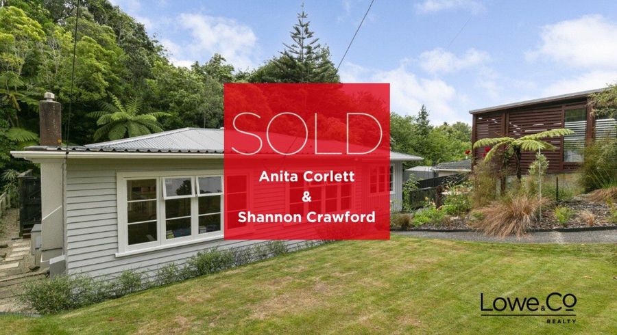  at 38 Lyndhurst Road, Tawa, Wellington